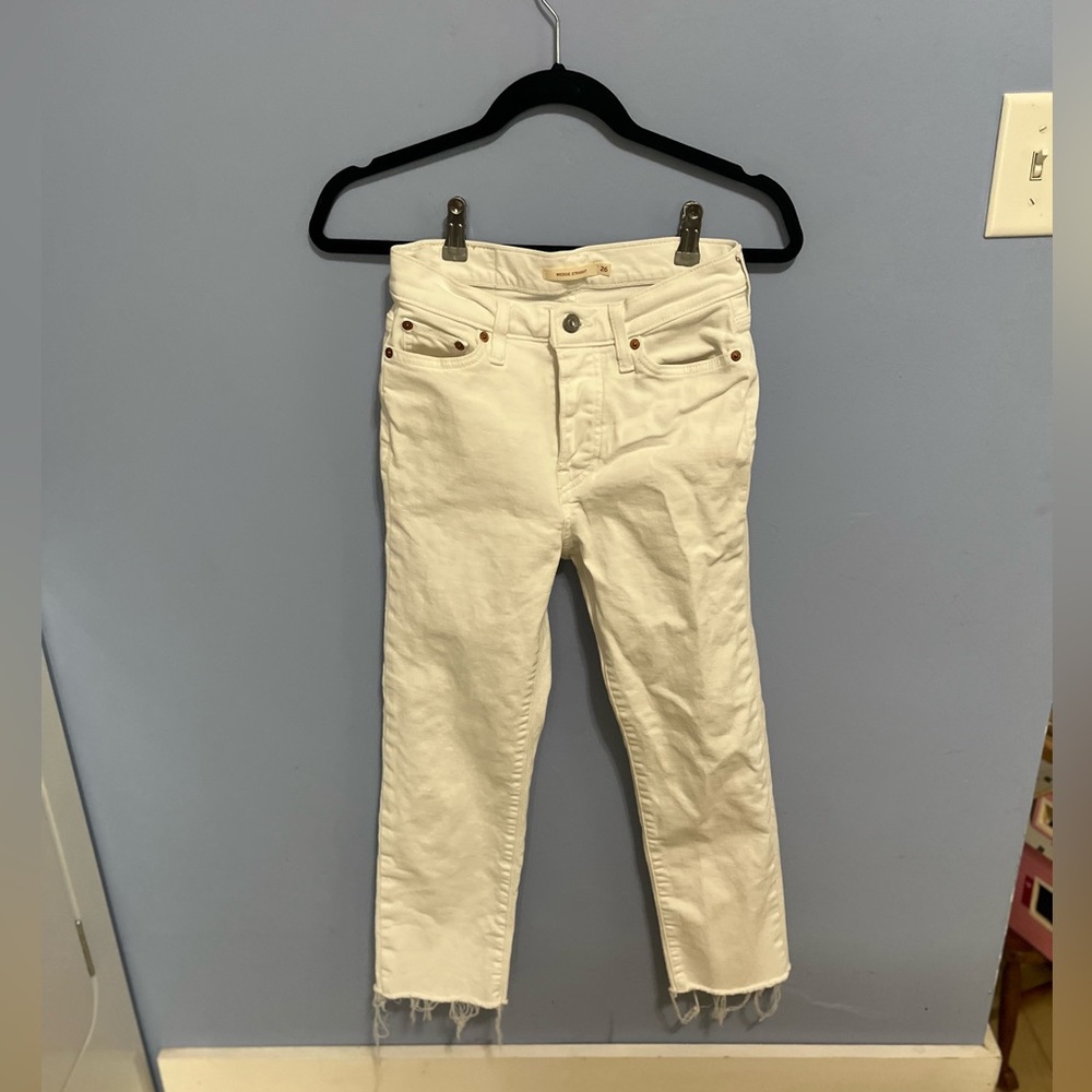 Levi's Women's Cream Ankle Jeans